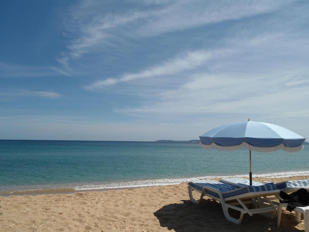 הוילה הייר Pretty House With Sea View On The Hy Res חדר תמונה